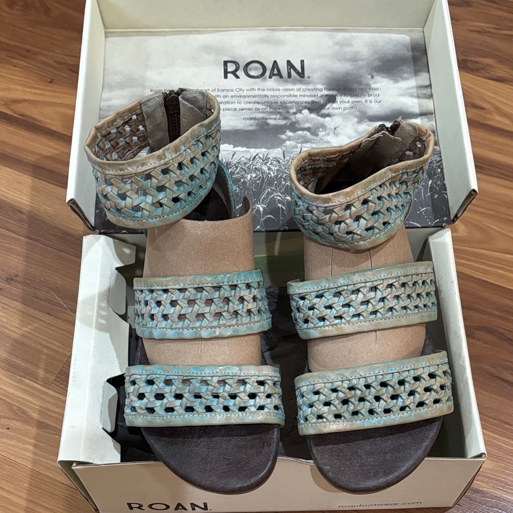ROAN Women's Tan and Aqua Woven Leather Sandals 8.5W Boho